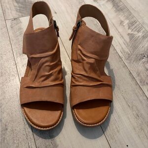Sofft Women's Brown Leather Sandals